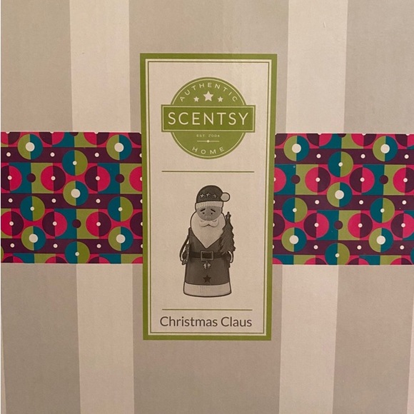 Santa Gift Basket with Scentsy items + - Picture 10 of 10